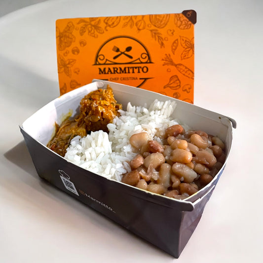 Lombo com arroz e feijão