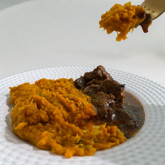 Picadinho com Purê de Abóbora kabocha ao alho poró